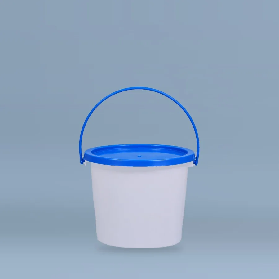 7 Kg Signature Series white plastic bucket with blue lid and handle
